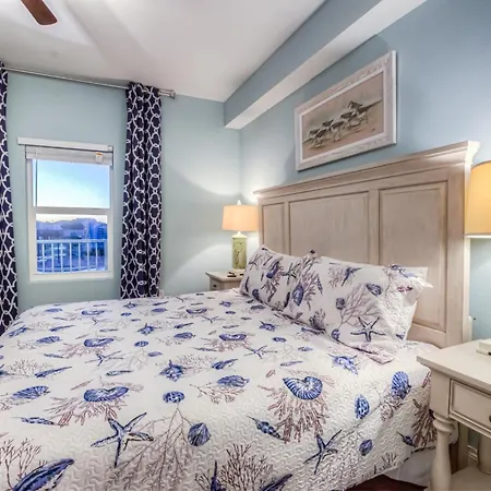 Beautiful 3 Bd Laketown Wharf 1133- Best Amenities!